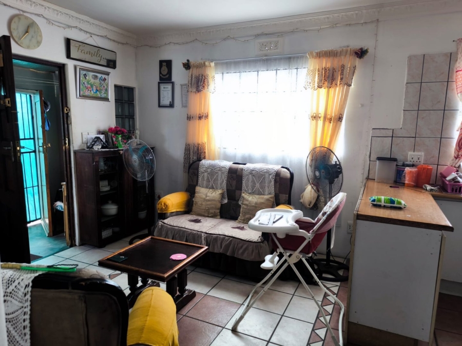 3 Bedroom Property for Sale in Lavender Hill Western Cape